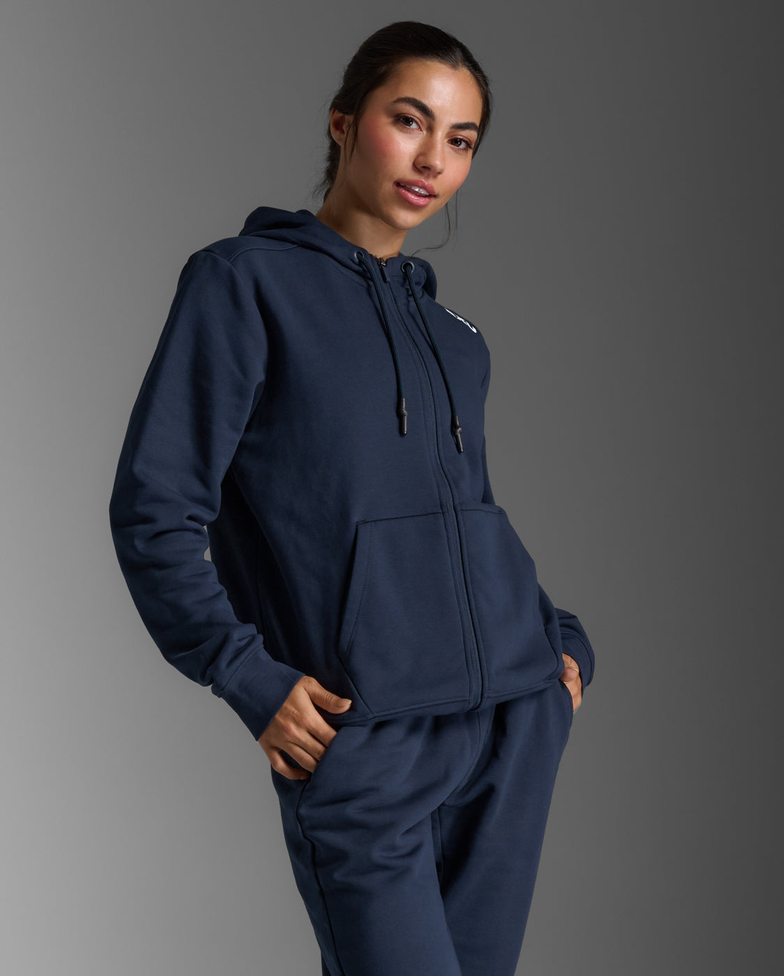 2xu-aspire-full-zip-hoodie-felpa-donna-blu-navy image 4