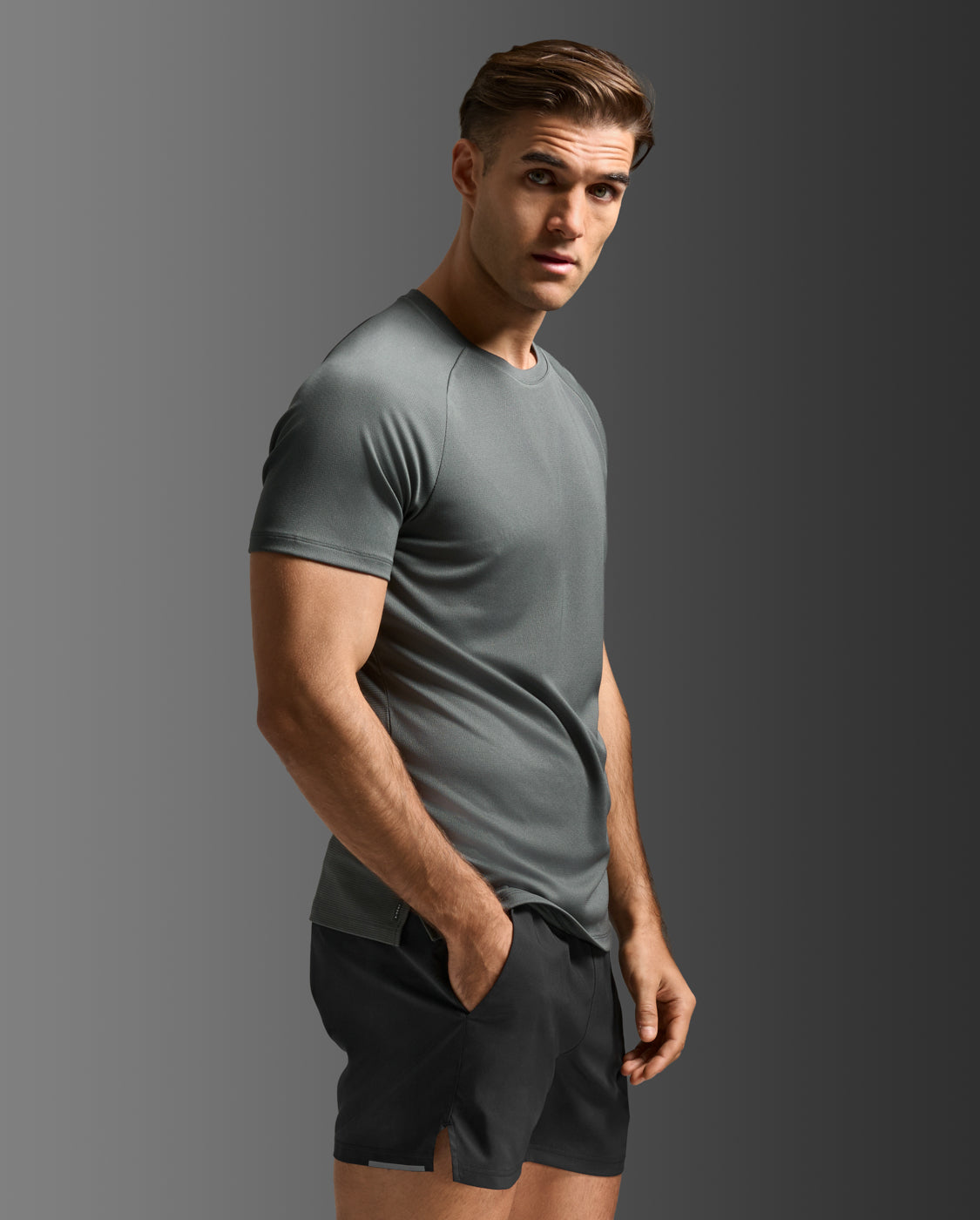 2xu-aero-tee-maglia-running-grigio-traspirante image 2
