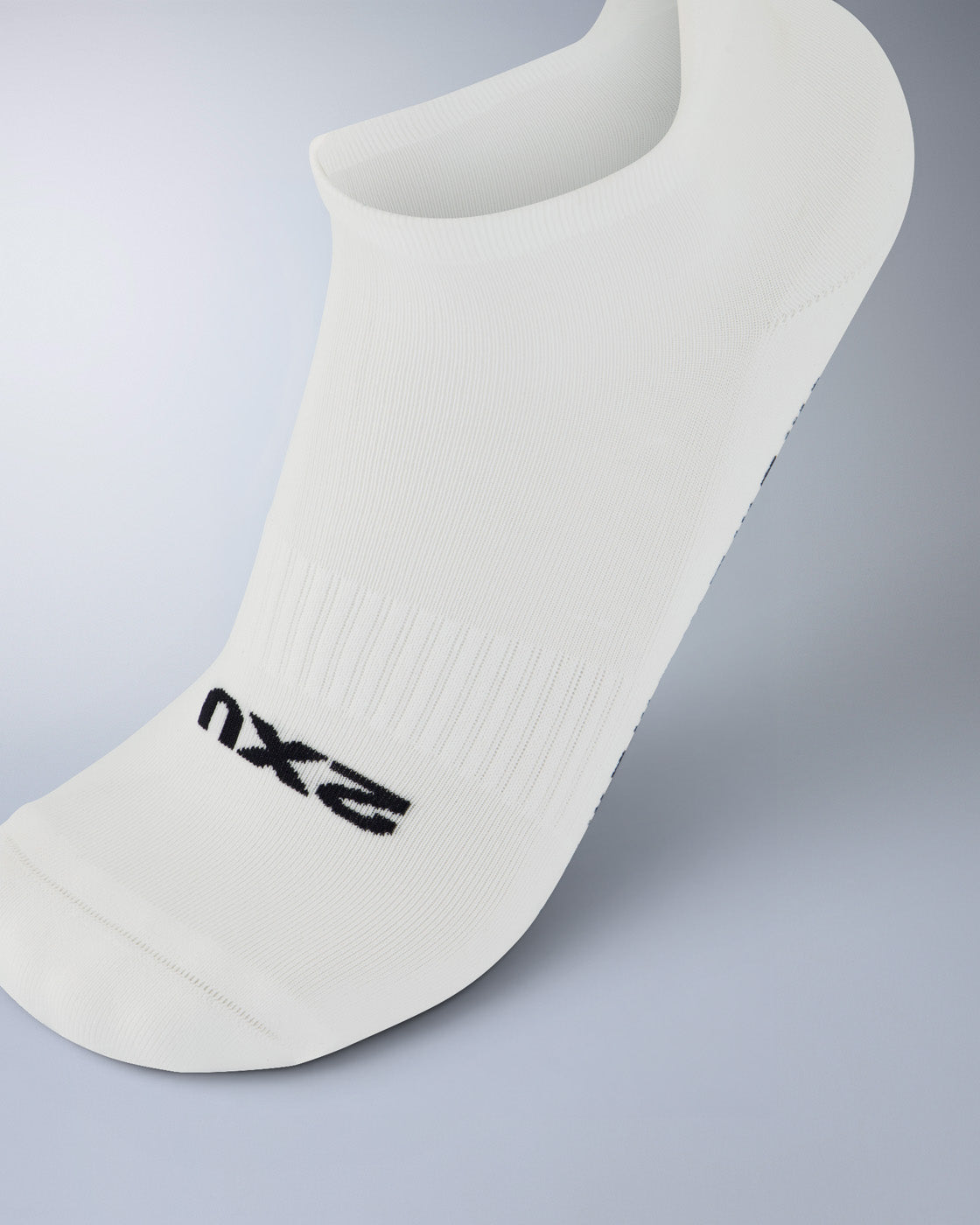 2xu-performance-calze-grip-caviglia-bianche-unisex image 2
