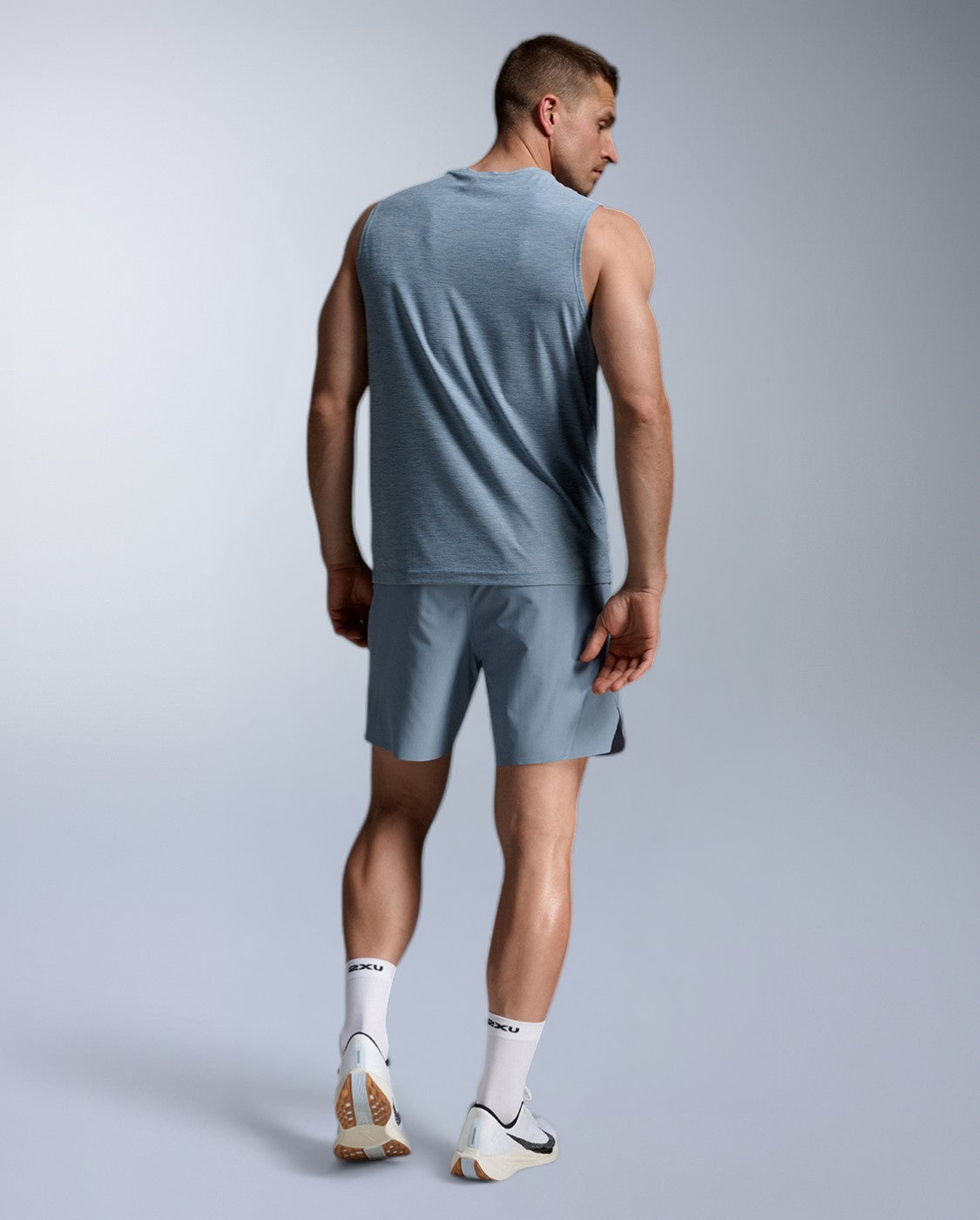 2xu-signature-tank-canotta-training-uomo-blu-regular-fit image 8