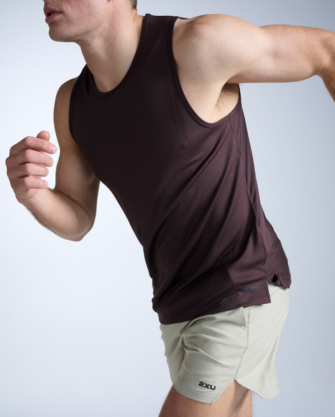 2xu-aero-tank-uomo-canotta-running-slim-bordeaux image 3