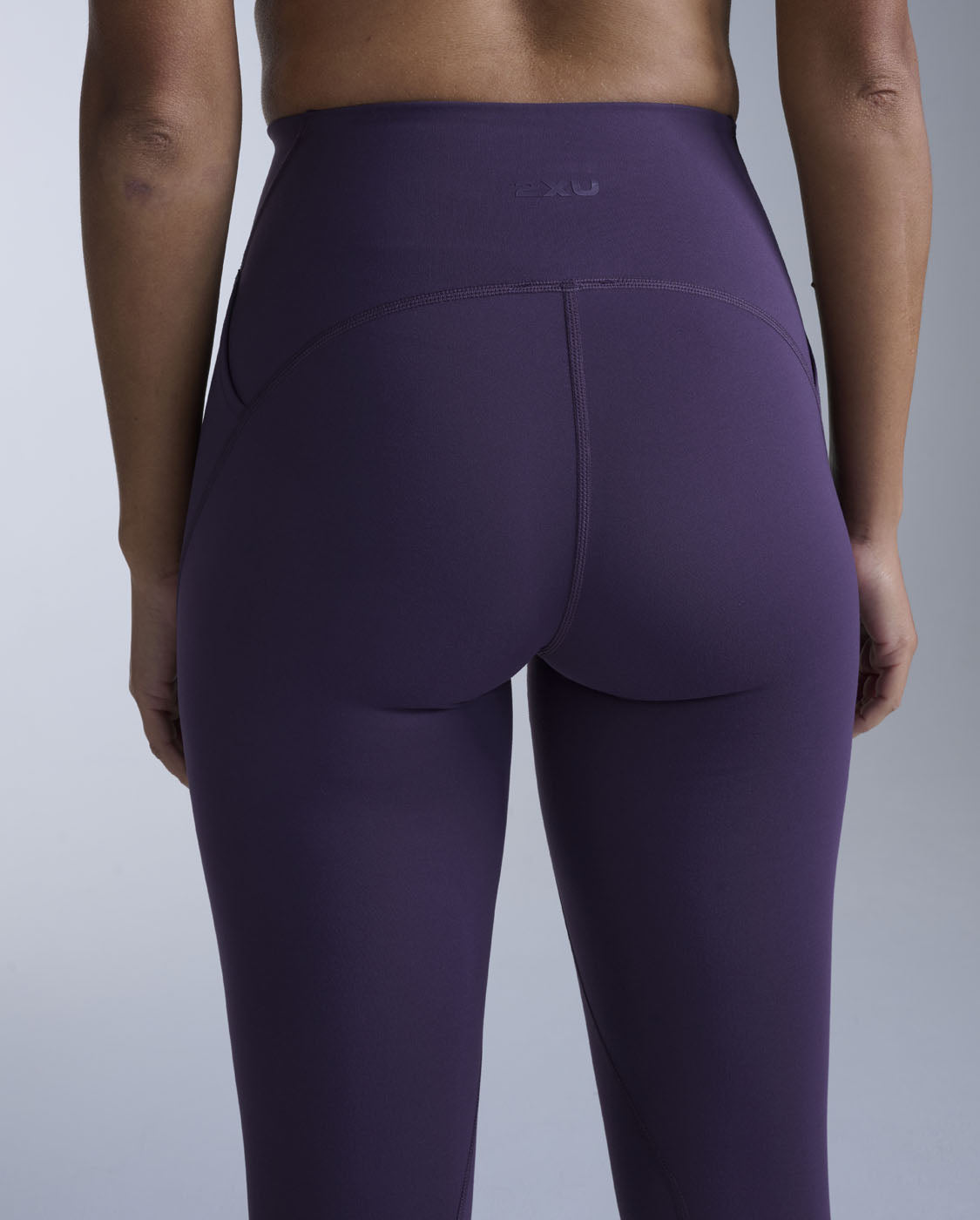 2xu-flex-hi-rise-compression-tights-viola-prugna image 4