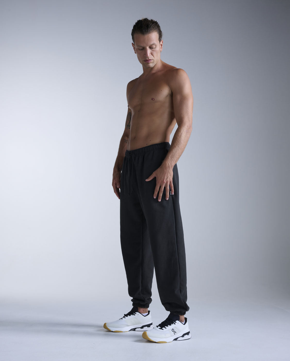 2xu-ez-oversized-organic-cotton-trackpants-uomo-nero image 7