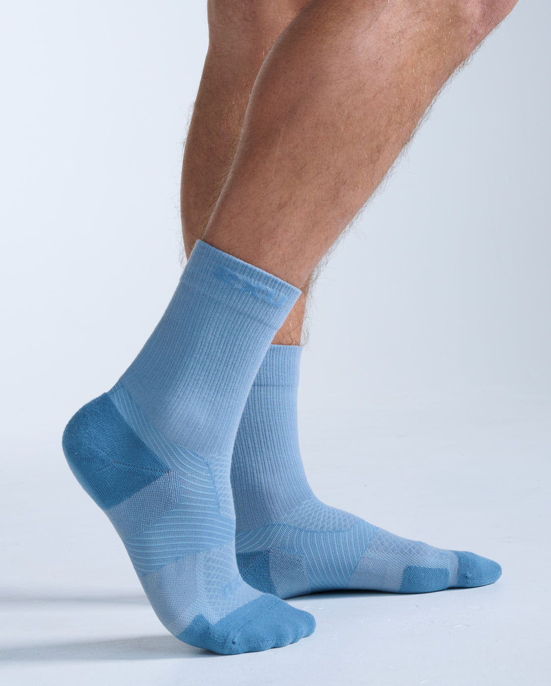 2xu-vectr-light-cushion-merino-crew-socks-calze-running-azzurre image 2