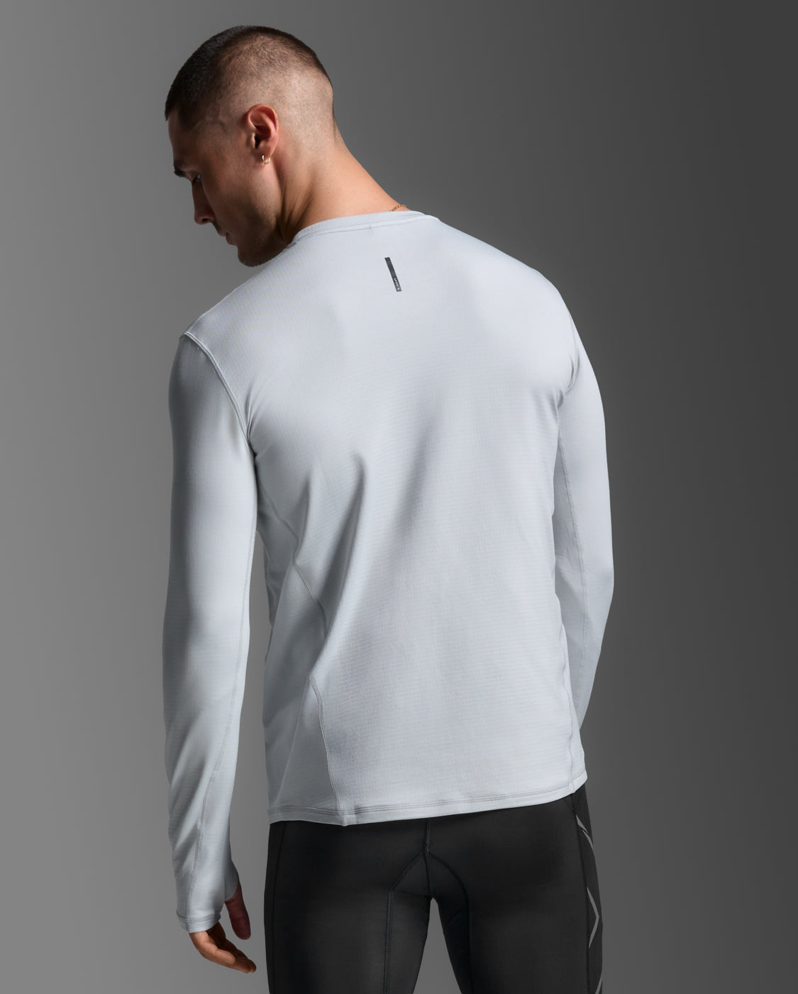 2xu-ignition-grid-base-layer-maglia-termica-slim-grigia image 2