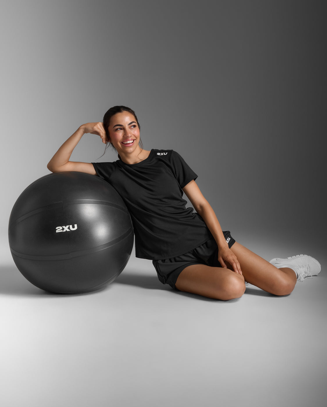 2xu-aspire-tee-donna-maglia-training-nera image 6