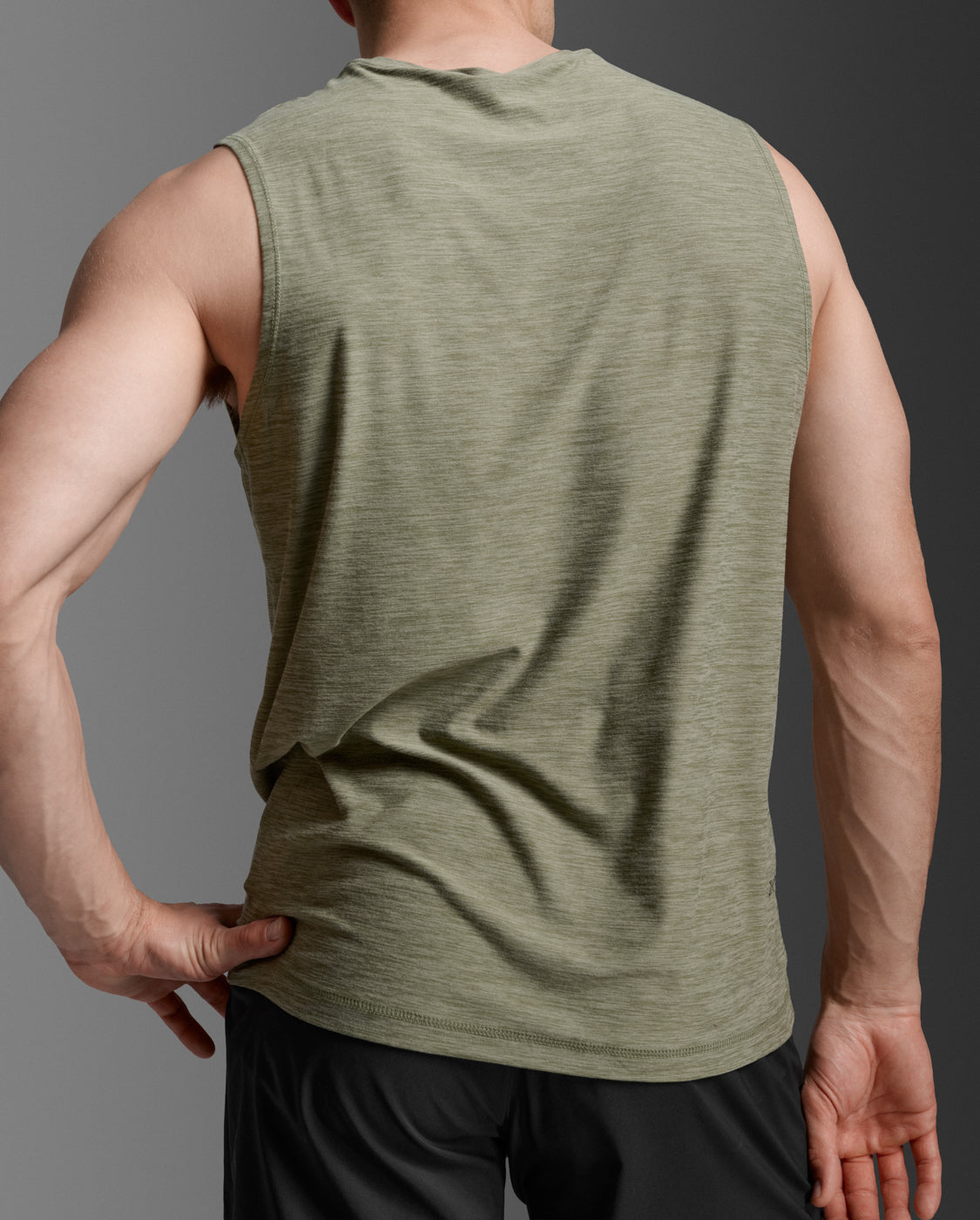 2xu-signature-tank-uomo-canotta-training image 6