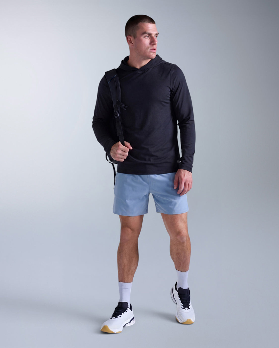 2xu-motion-long-sleeve-hoodie-uomo-nero image 5