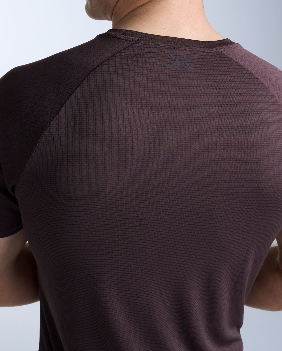 2xu-aero-tee-maglietta-running-uomo-slim-marrone image 5