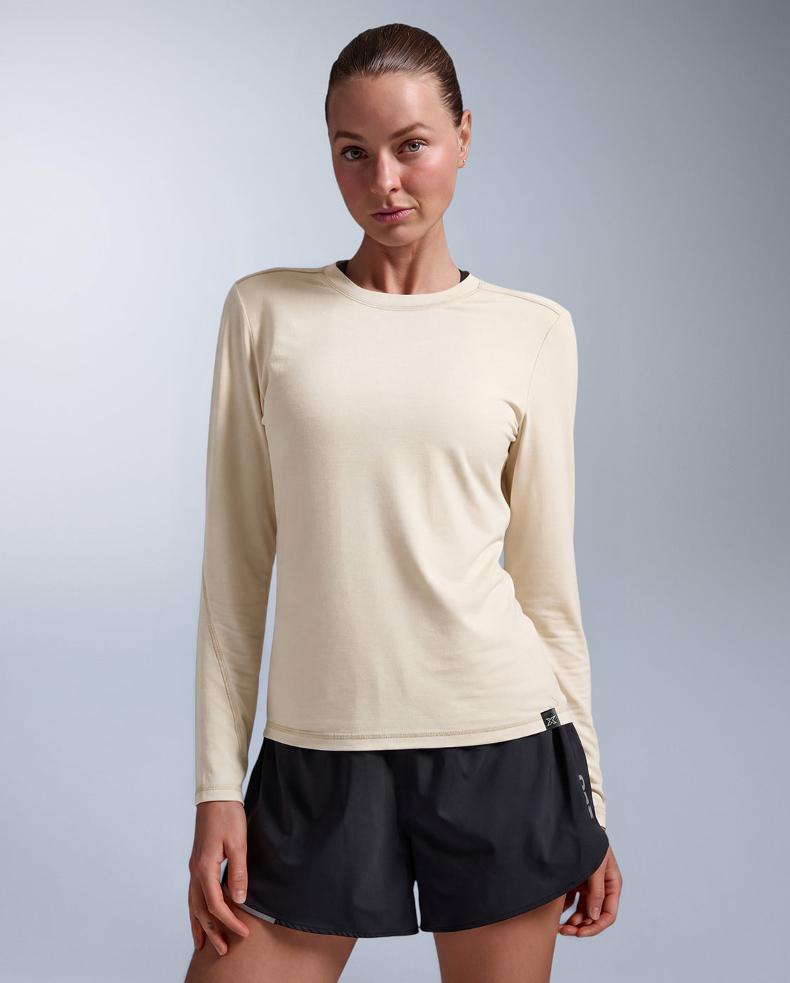 2xu-ignition-wool-donna-maglia-termica-manica-lunga-beige image 1