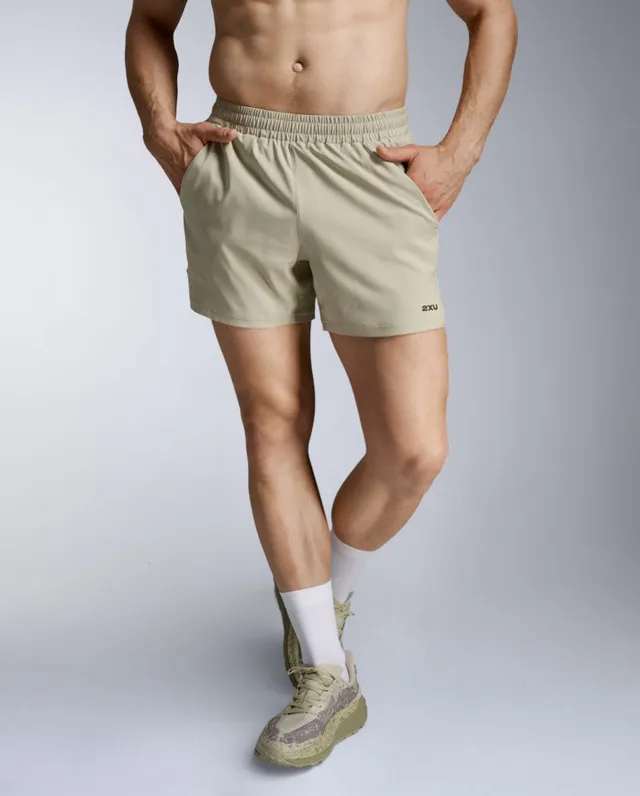2xu-aero-5-inch-shorts-pantaloncini-running-uomo-beige image 1
