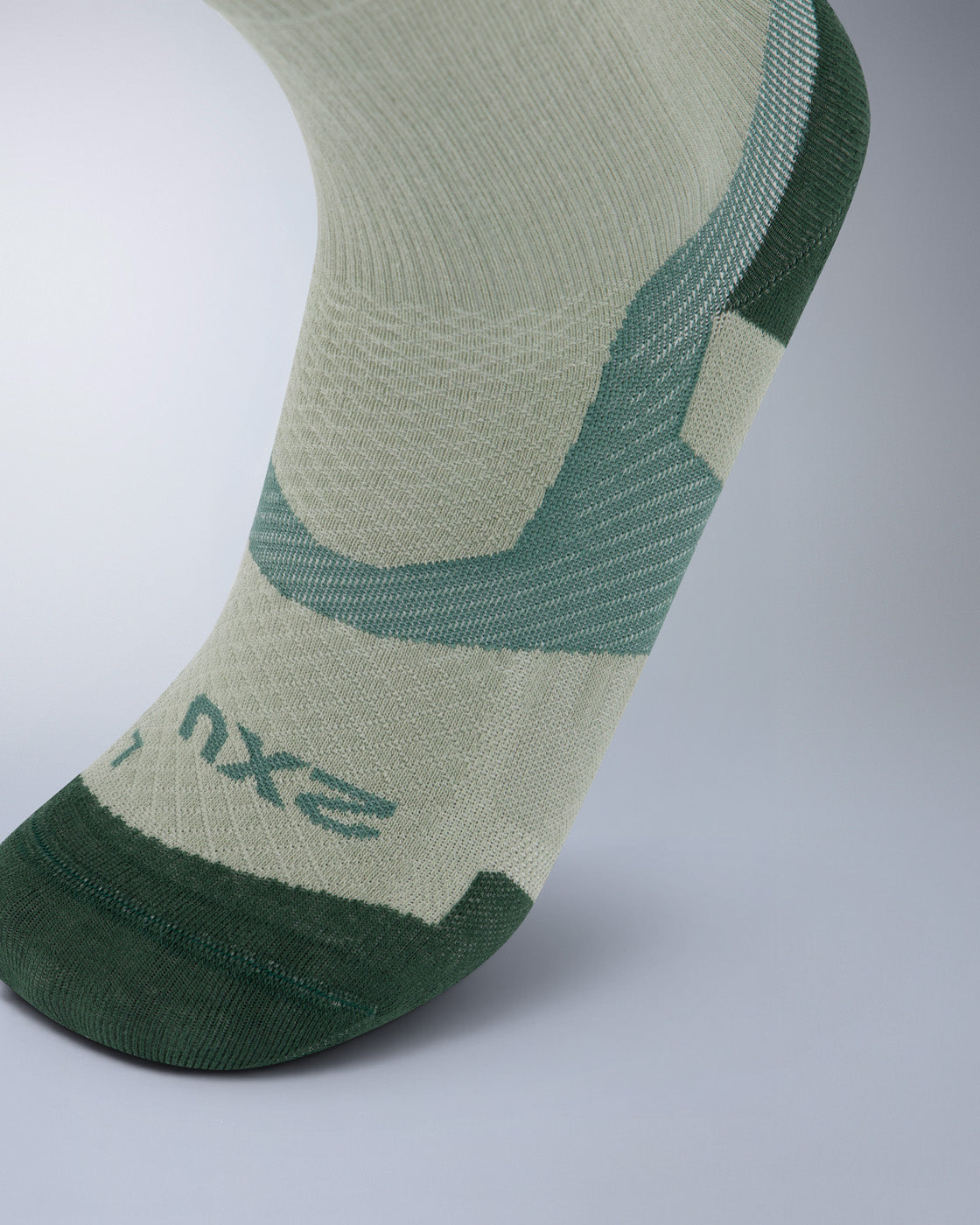 2xu-vectr-light-cushion-merino-crew-socks-calze-running-verdi image 2