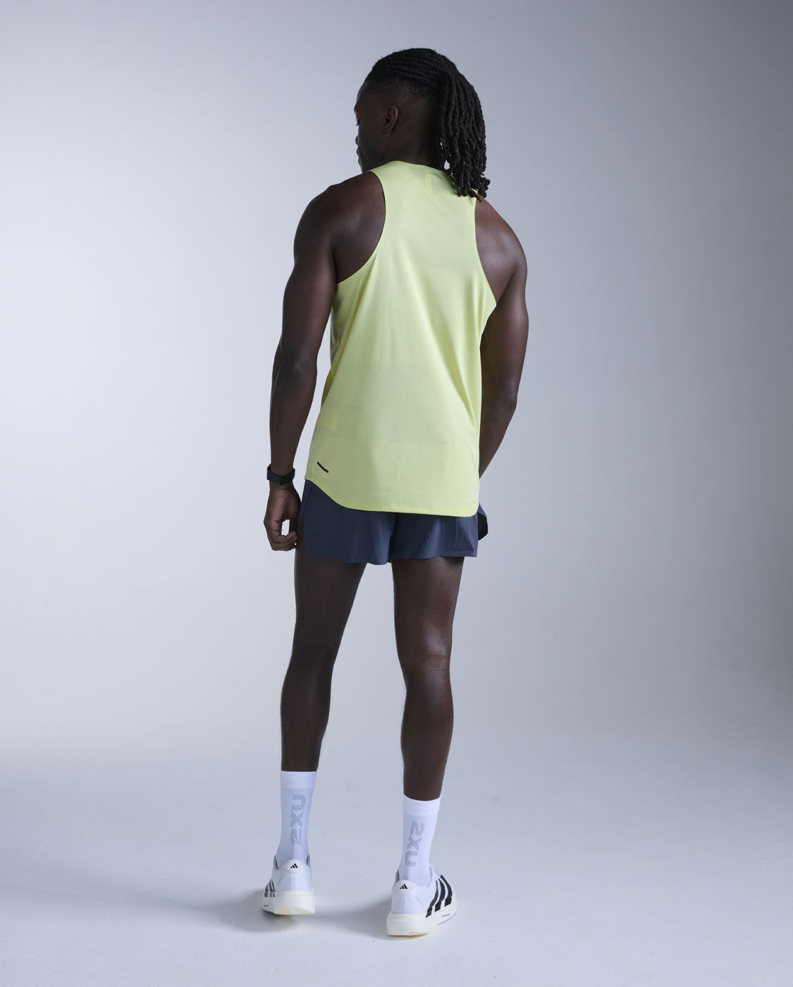 2xu-light-speed-tech-singlet-canotta-running-uomo-slim-fit image 8