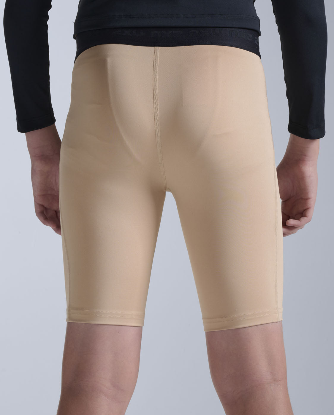 2xu-core-boys-compression-shorts-beige-bambino image 3