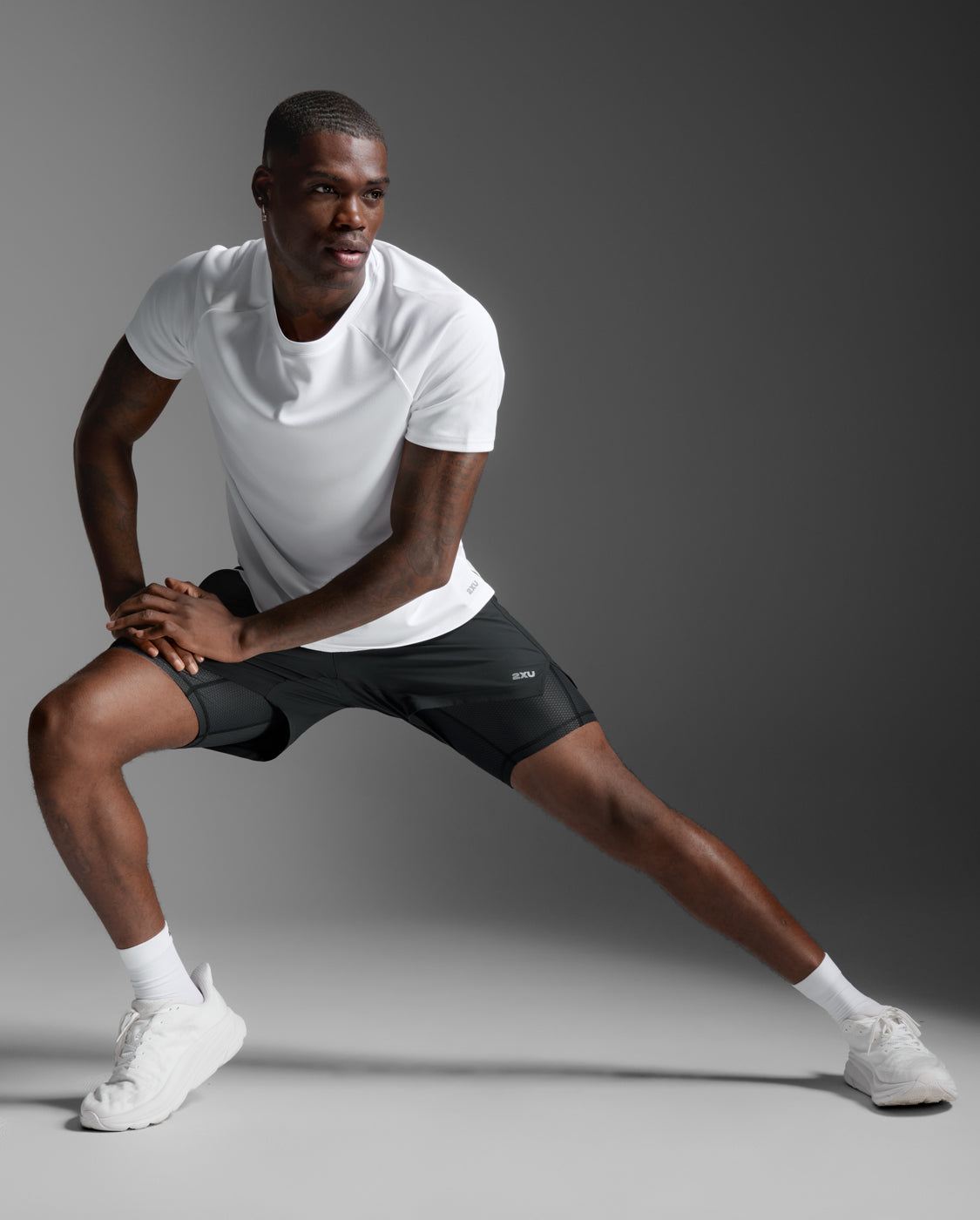 2xu-aero-mesh-2-in-1-short-5-inch-da-running-nero-base-black image 8