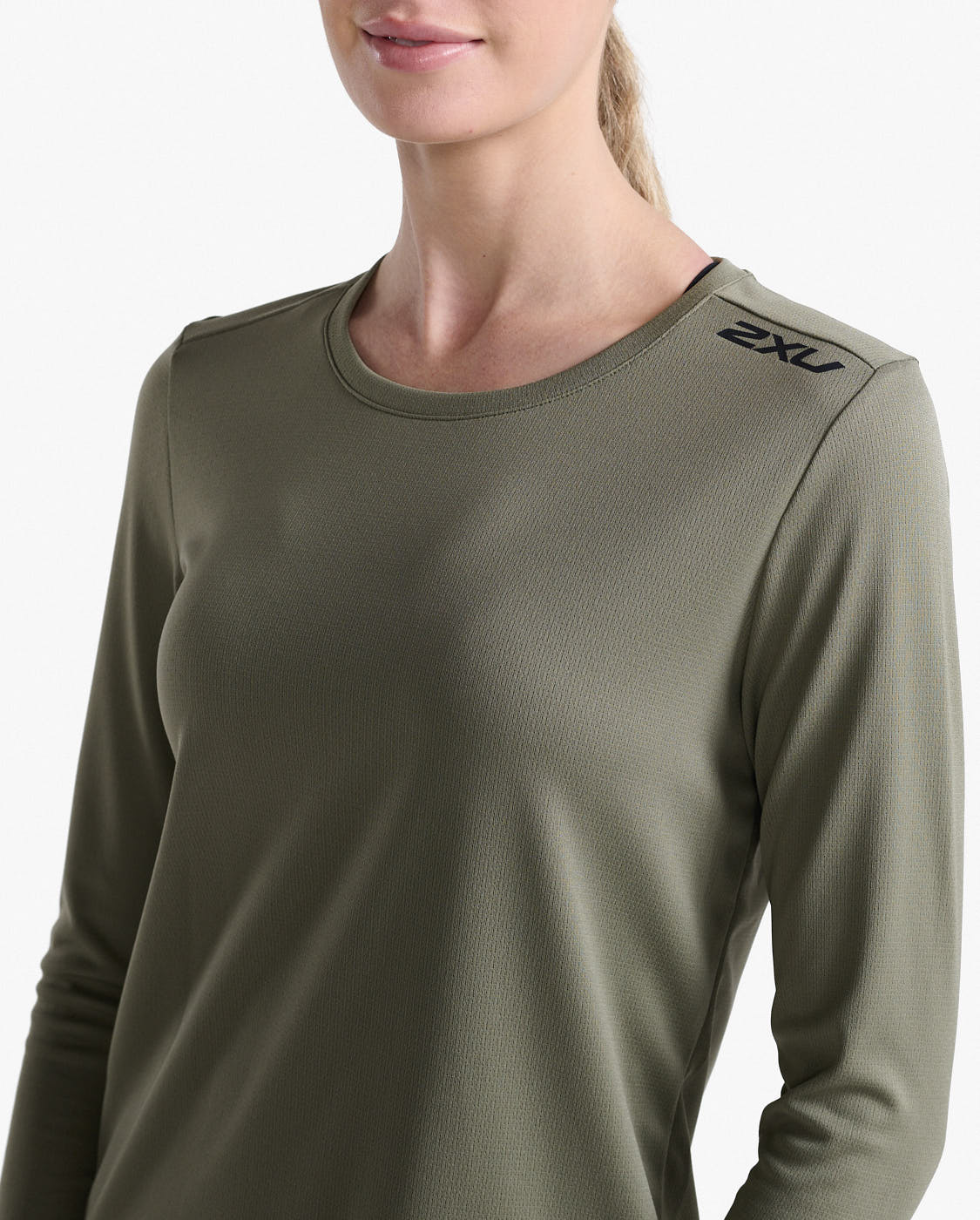 2xu-aspire-long-sleeve-donna-maglia-manica-lunga-oliva-6e6e5c image 3