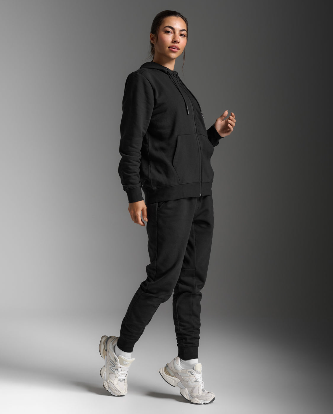 2xu-aspire-trackpants-donna-pantaloni-felpa-neri image 3