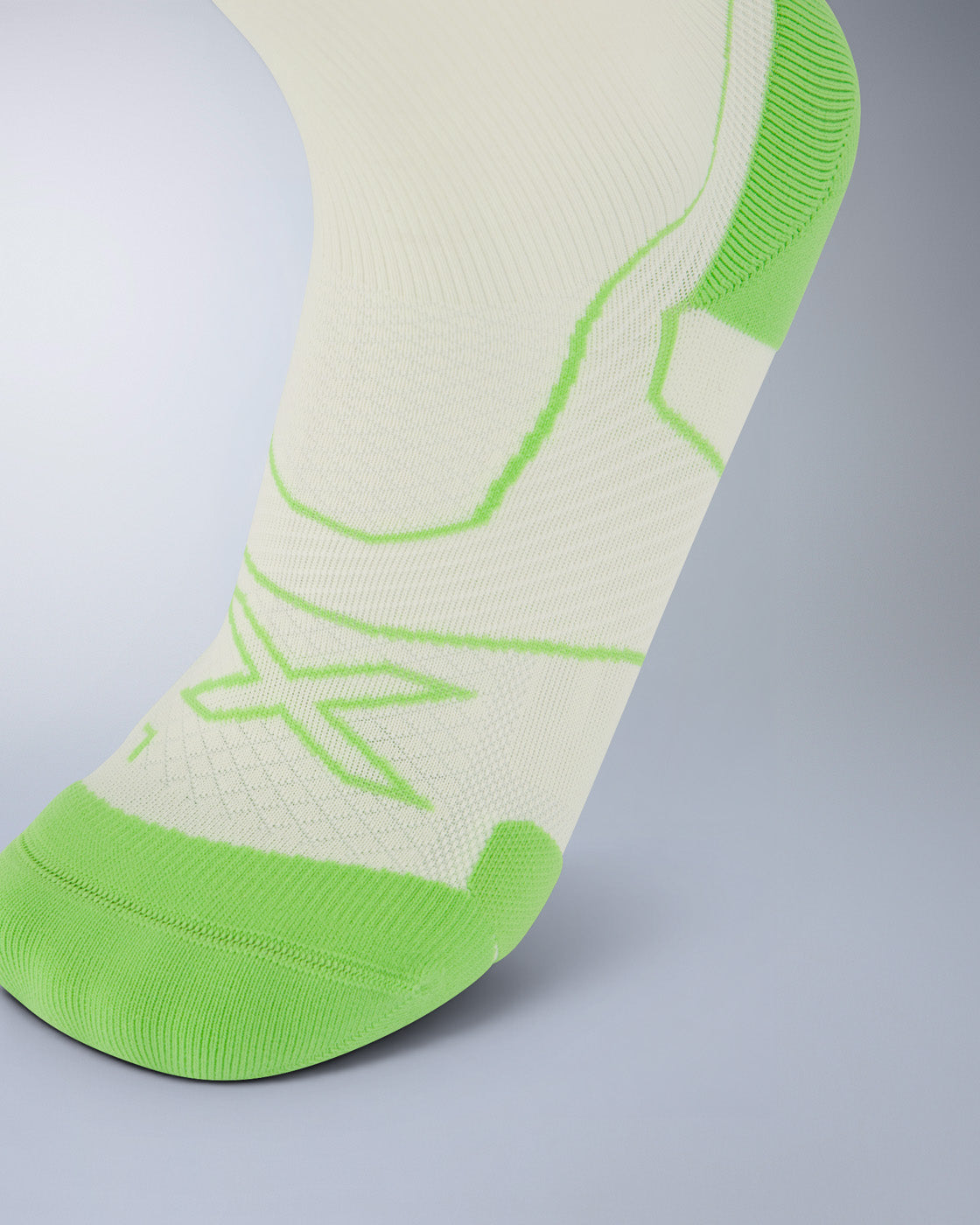 2xu-vectr-cushion-crew-socks-calze-running-beige-verde image 2