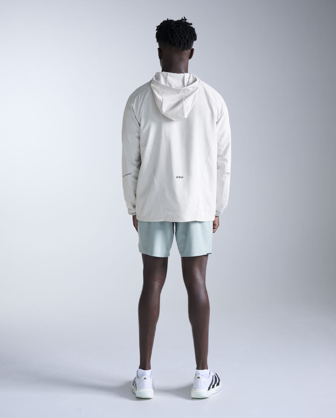 2xu-aero-hex-windbreaker-uomo-slim-antivento-running-grigio image 8
