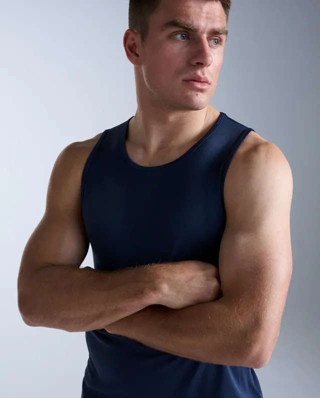 2xu-aero-tank-canotta-running-uomo-slim-fit-blu-navy image 1