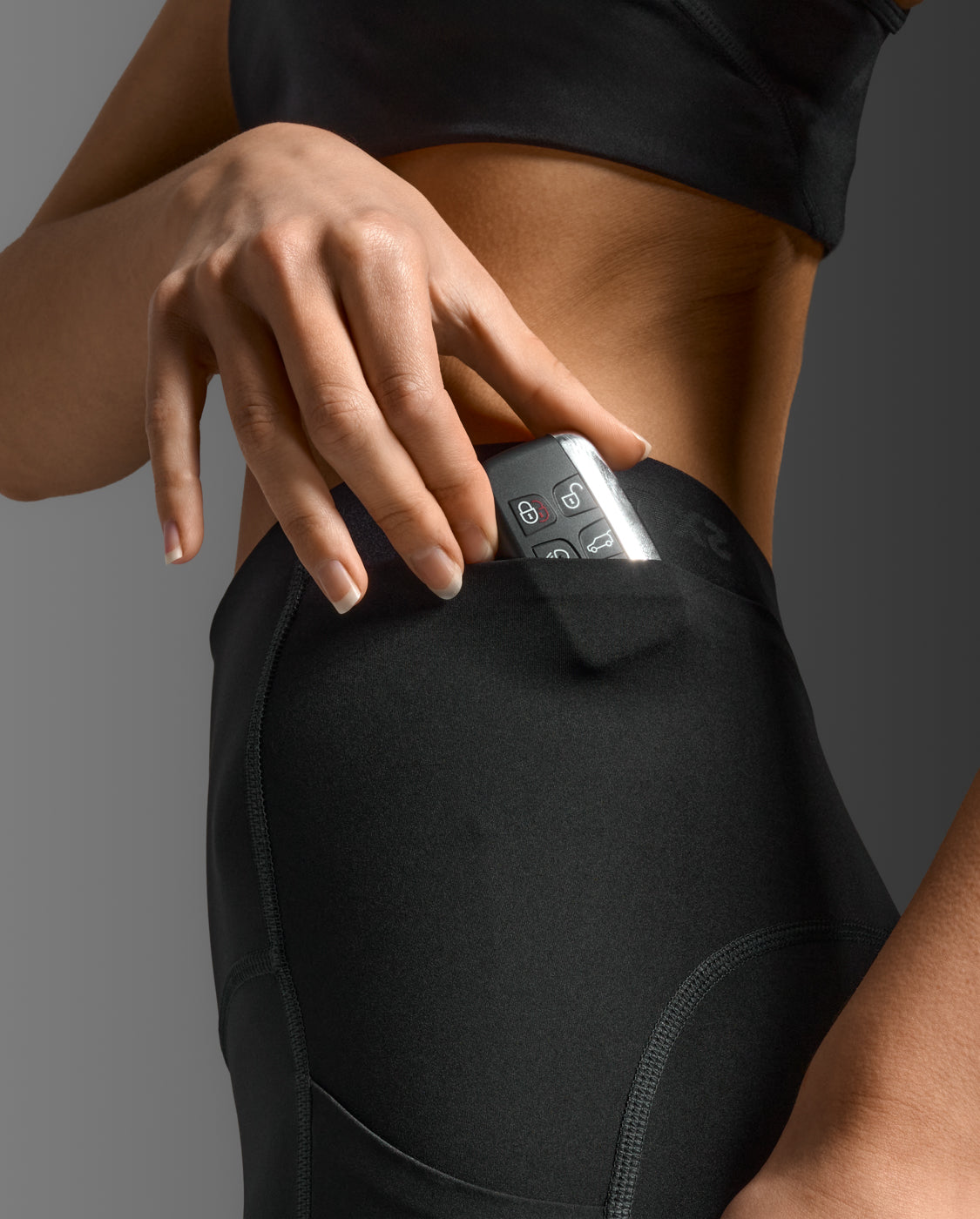 2xu-form-stash-hi-rise-compression-3-4-tights-with-pockets-leggings-donna image 7