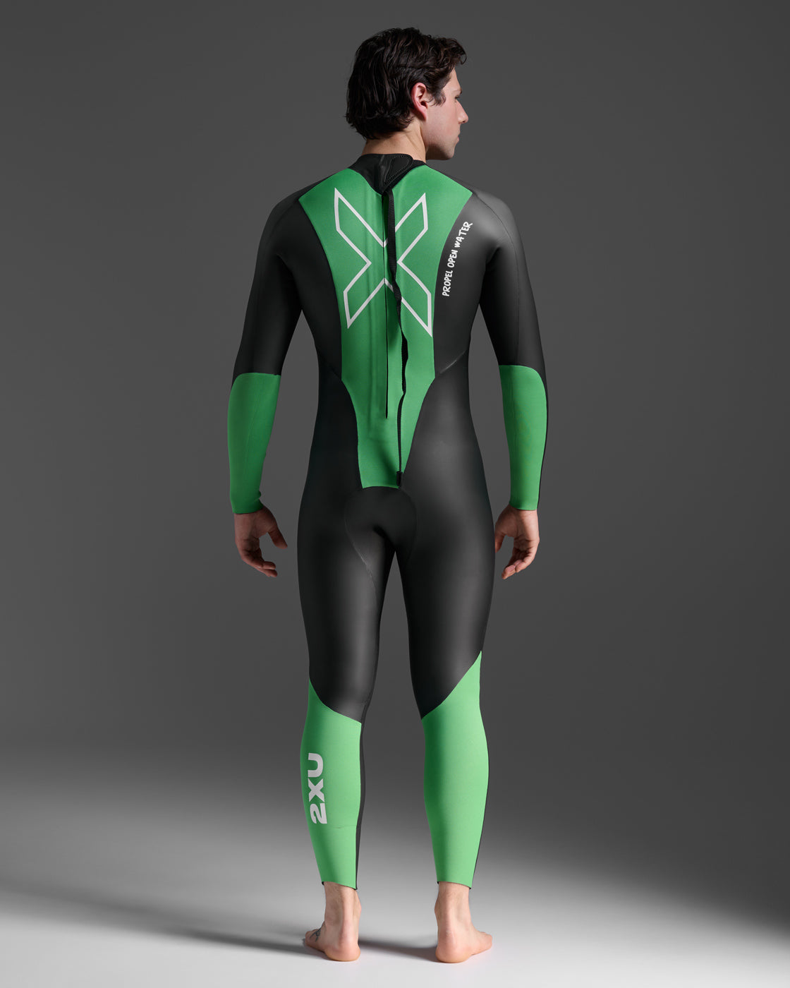 2xu-propel-open-water-wetsuit-muta-nuoto-acque-libere-nero-verde image 5