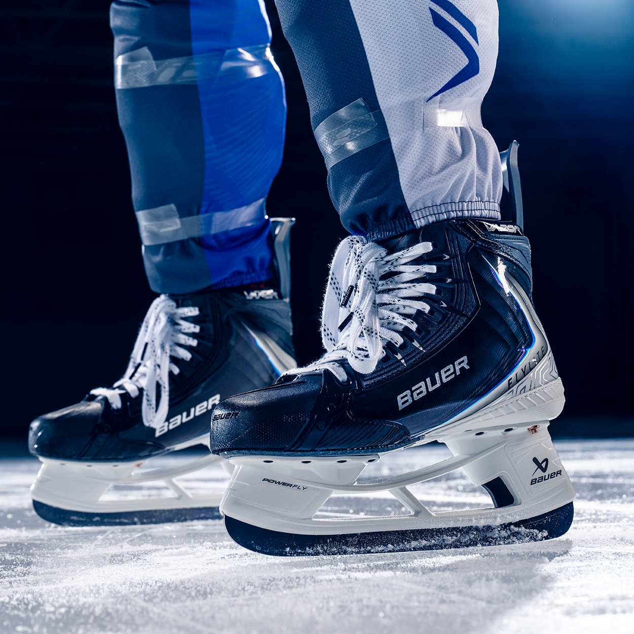 bauer-vapor-flylite-pattino-ghiaccio-senior image 8