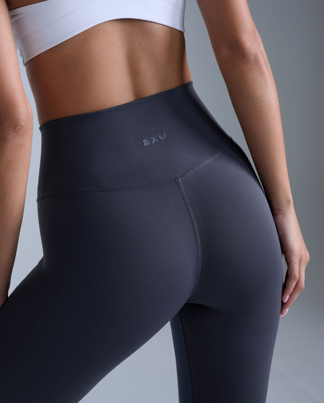 2xu-fluid-hi-rise-tights-donna-nero-blu image 4