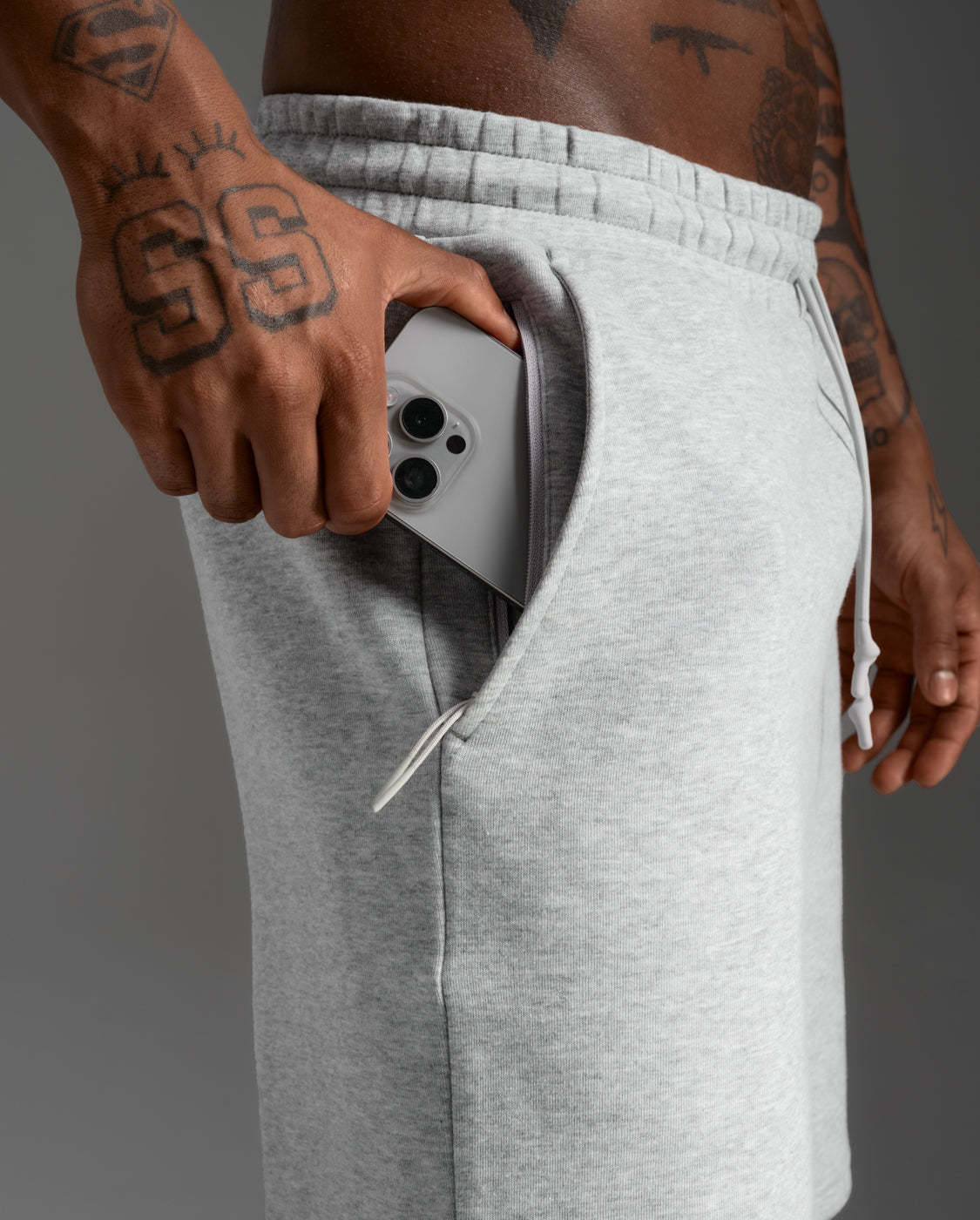 2xu-commute-smooth-spacer-shorts-grigio-regular image 7