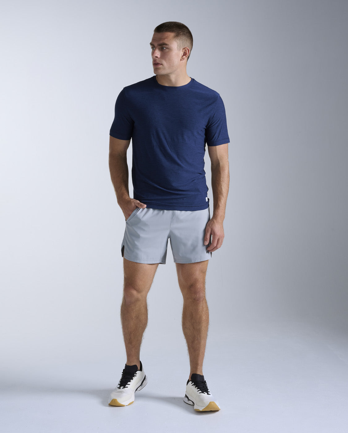 2xu-signature-tee-uomo-blu-maglia-training-regular-cotone-tecnico image 2