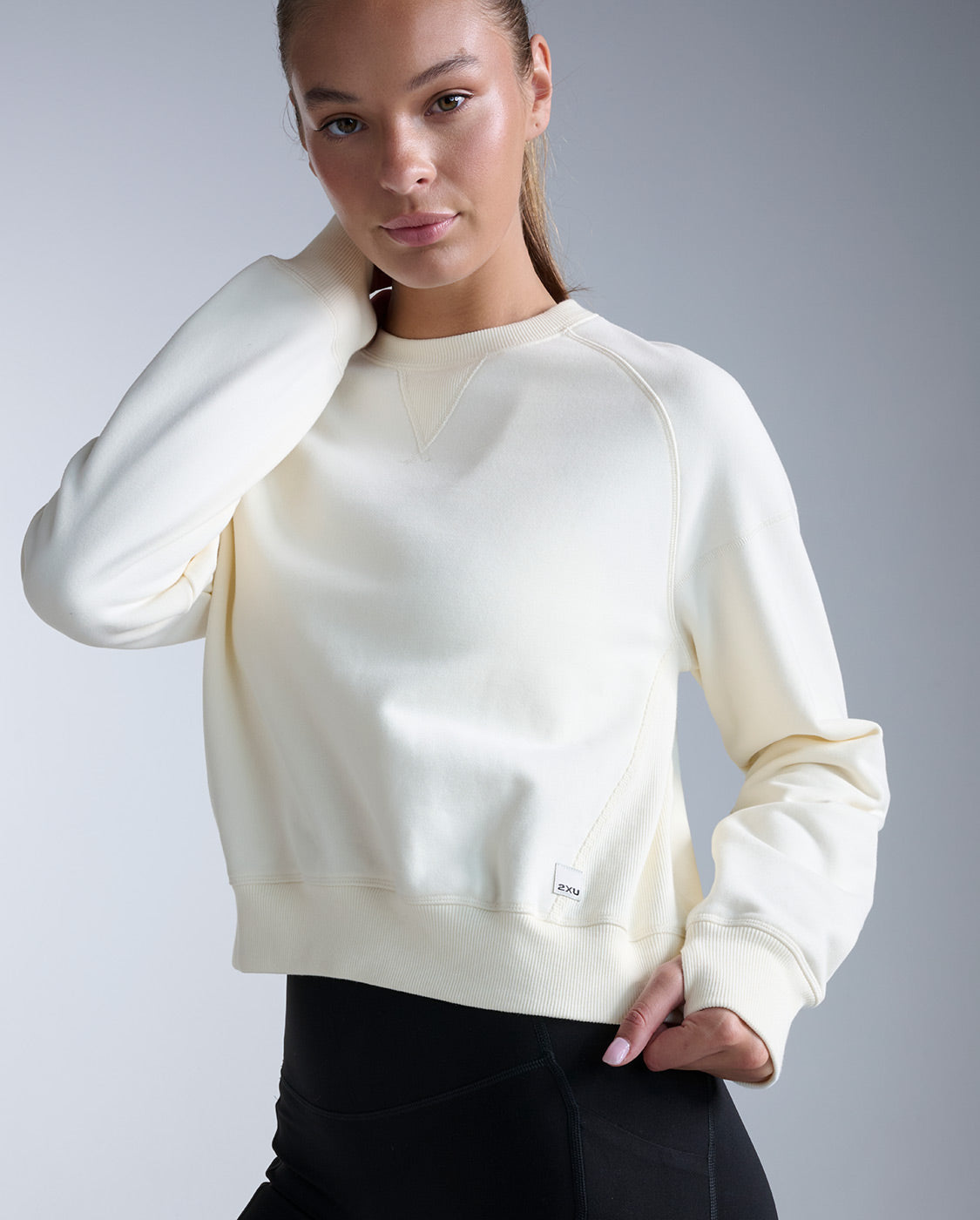 2xu-ez-organic-cotton-ribbed-crew-donna image 3