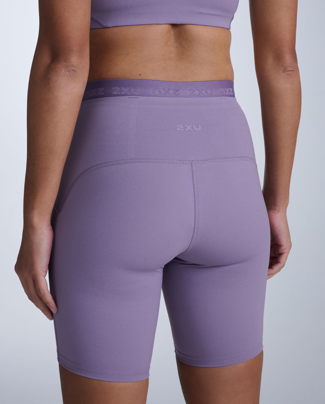 2xu-form-stash-hi-rise-compression-shorts-6-pollici-viola image 5