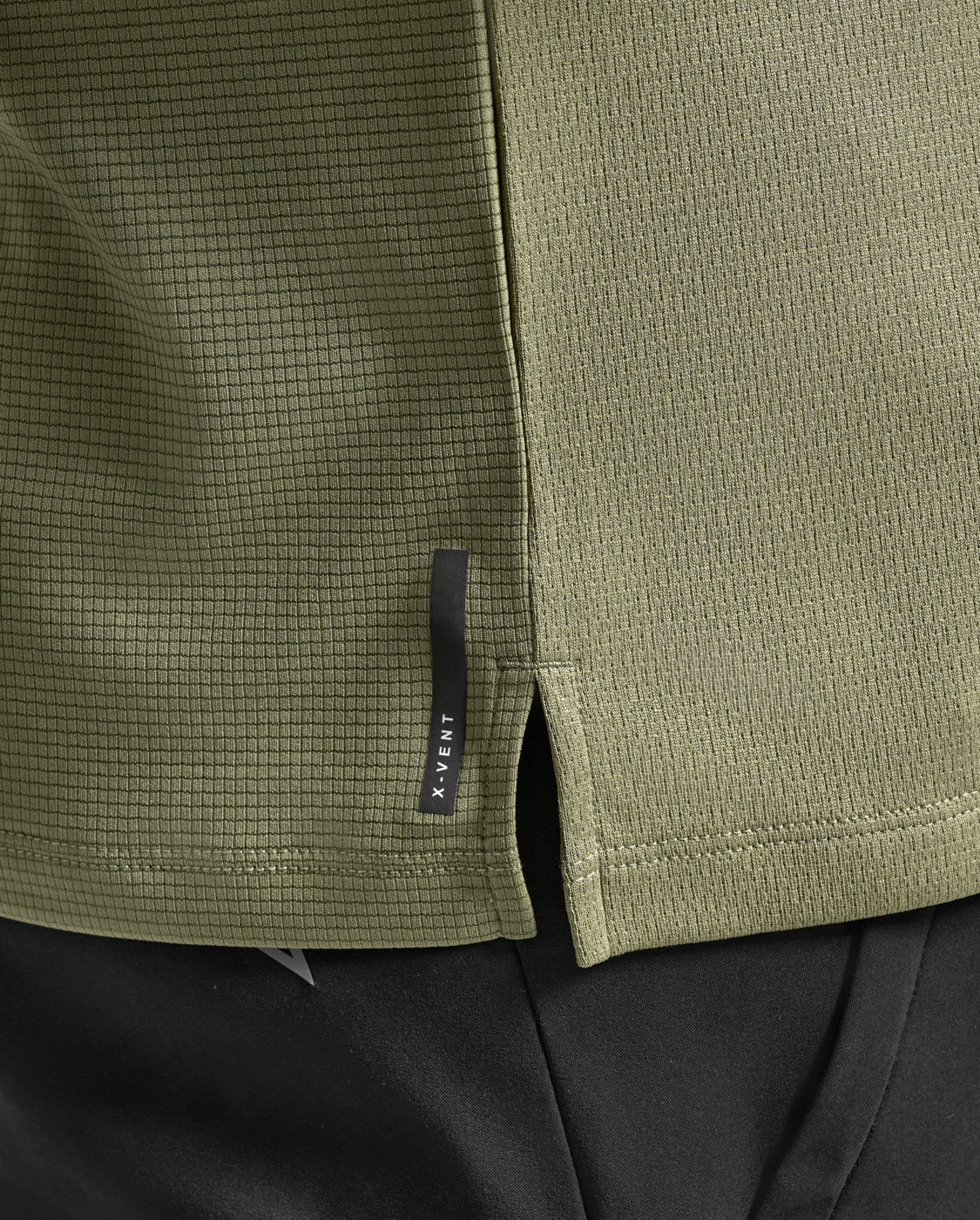 2xu-aero-long-sleeve-maglia-running-manica-lunga-verde image 6