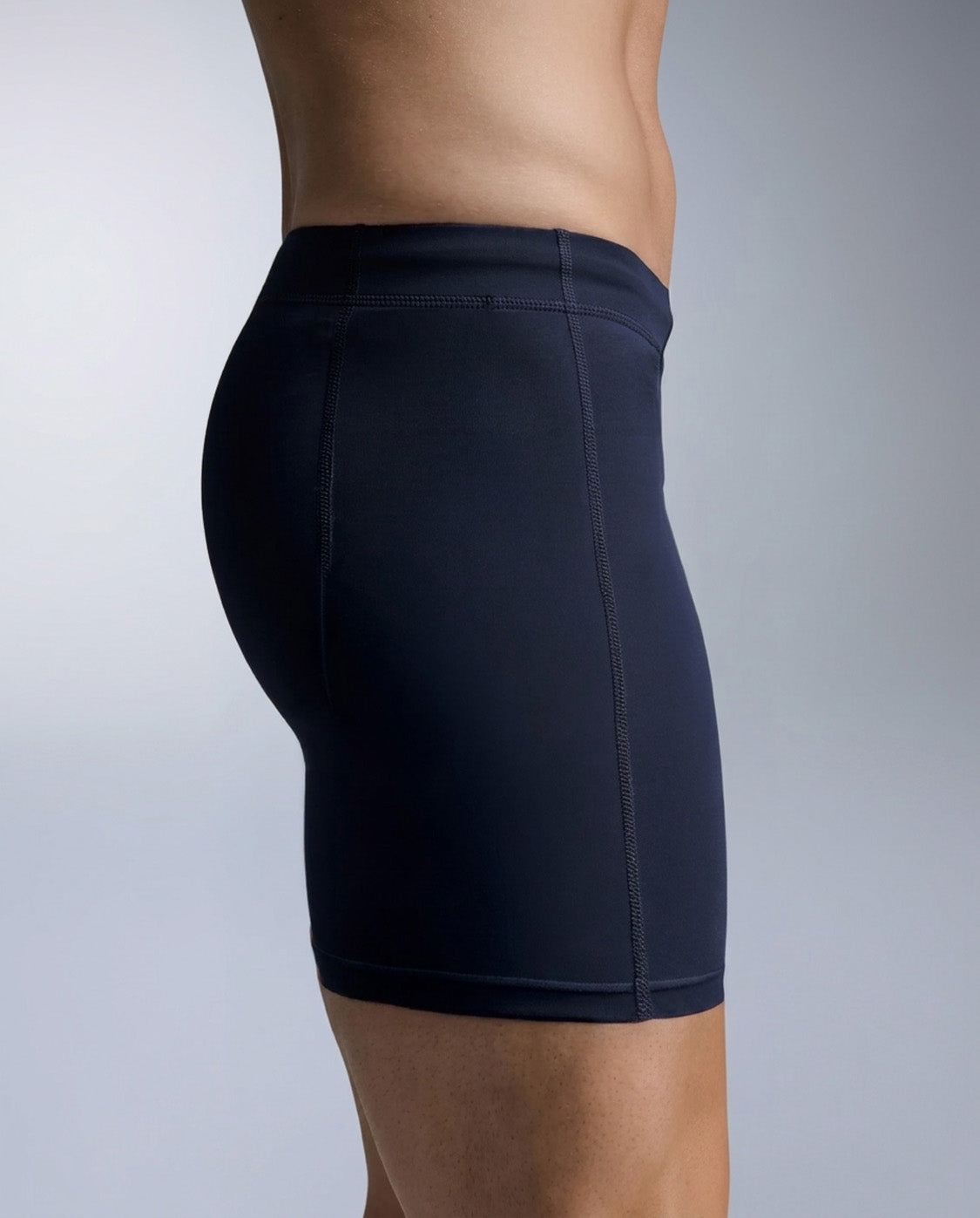 2xu-core-compression-1-2-shorts-uomo-blu-navy image 4